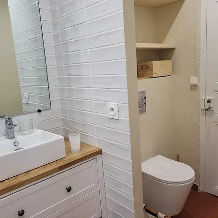 Renovated 12th-century Chapel Fully Equipped For 6 Banyuls-sur-Mer